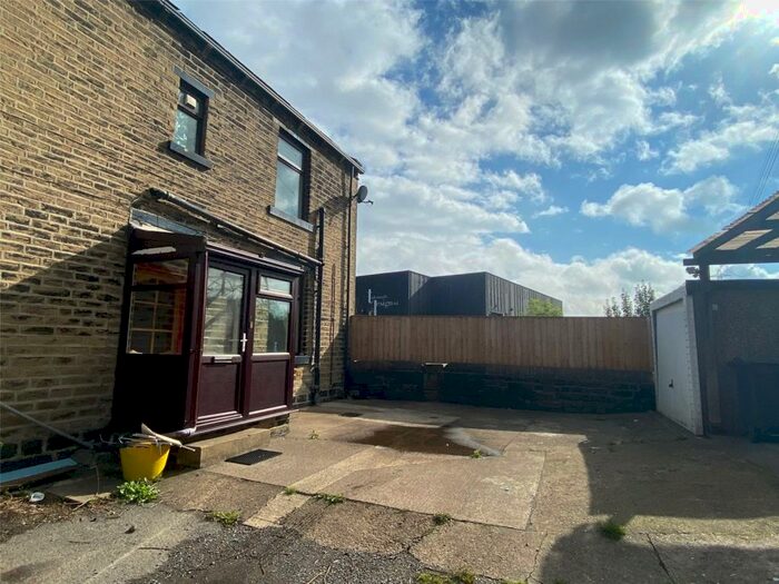 Houses for sale & to rent in BD12 0UQ, St Marks Place, Wyke Bradford