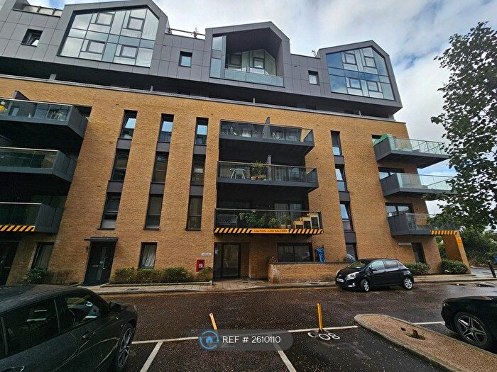 2 Bedroom Flat To Rent In Hoffmans Road, London, E17