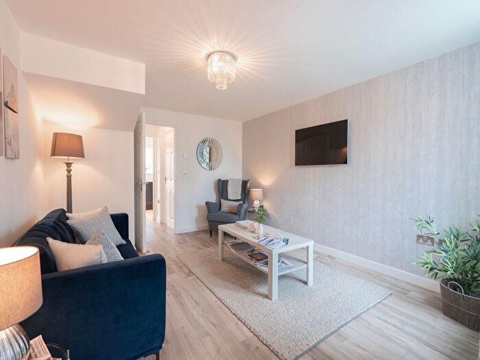 4 Bedroom Semi-Detached House For Sale In Diamond Road Ashchurch Tewkesbury, GL20