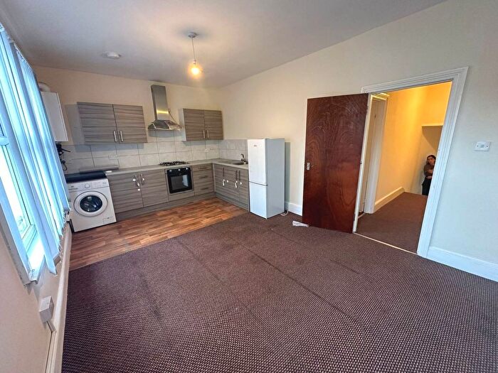 2 Bedroom Flat To Rent In Ramsay Road, London, E7