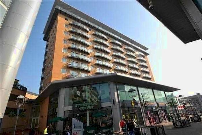 1 Bedroom Flat For Sale In Hamlyn House, High Street, Feltham, TW13