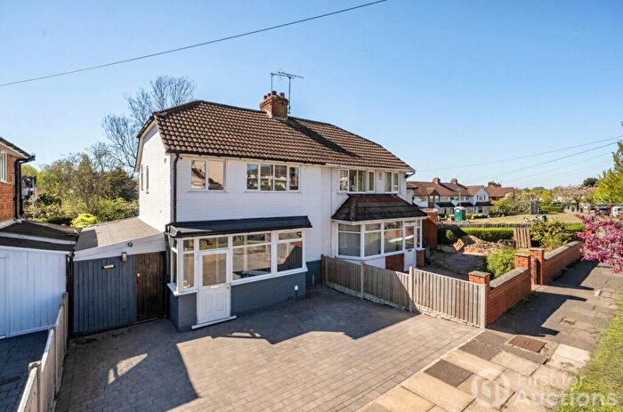 3 Bedroom Semi-Detached House For Sale In Cotford Road, Birmingham, West Midlands, B14