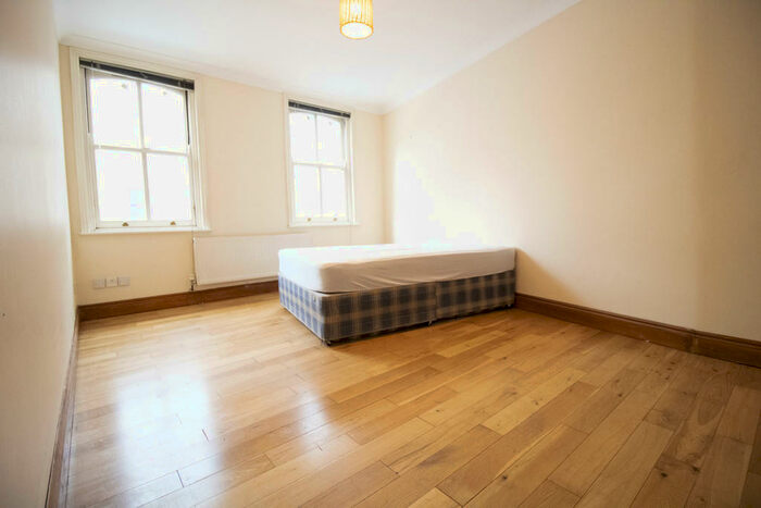 2 Bedroom Flat To Rent In Bethnal Green Road, London, E2