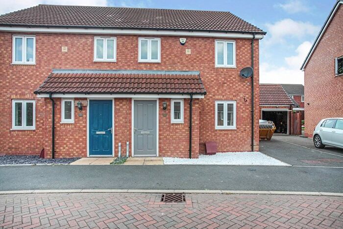 3 Bedroom Semi-Detached House To Rent In Auburndale Avenue, Coventry, CV4