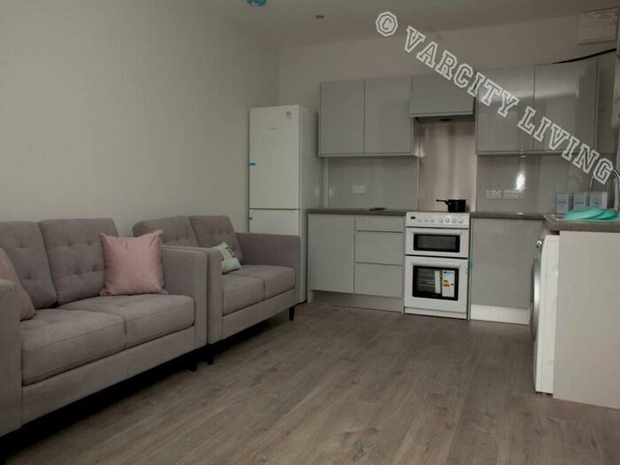 2 Bedroom Flat To Rent In Deiniol Road, Apartment A, Bangor, Gwynedd, LL57