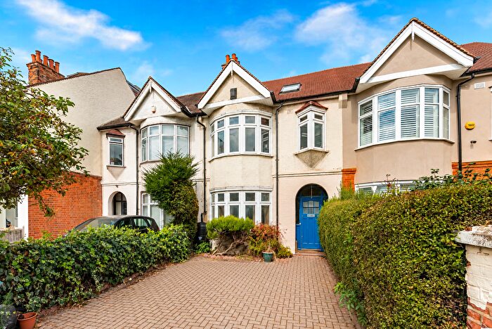 4 Bedroom Terraced House For Sale In Windmill Road, Ealing, W5