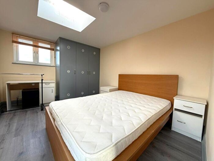 1 Bedroom Flat To Rent In Grant Road, Wealdstone, HA3