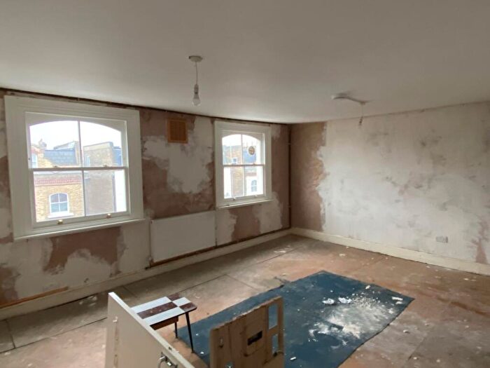 1 Bedroom Flat For Sale In Flat C, Oberstein Road, London, SW11
