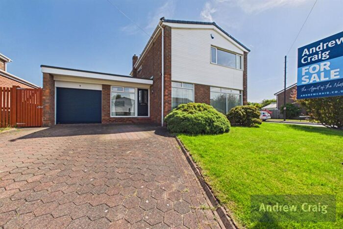 4 Bedroom Detached House For Sale In Ashton Way, East Herrington, SR3