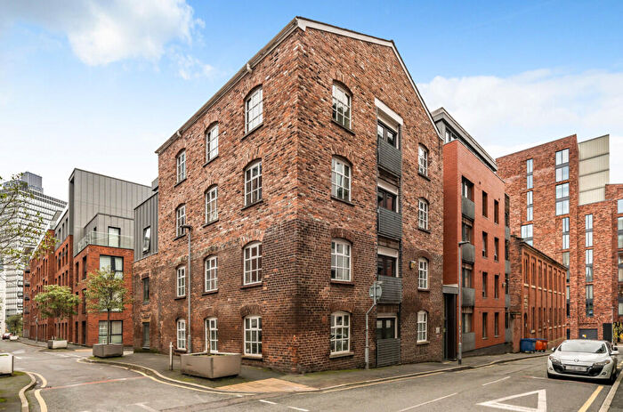 2 Bedroom Apartment For Sale In Sharp Street, Manchester, Greater Manchester, M4