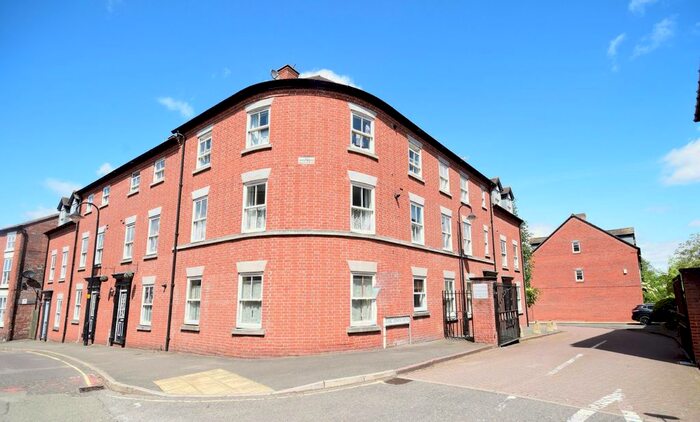 2 Bedroom Flat To Rent In Earl Edwin Mews, Whitchurch, Shropshire, SY13