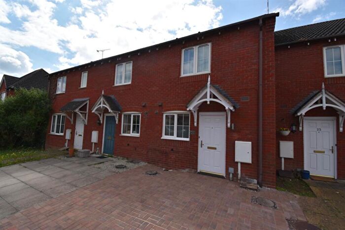 2 Bedroom House To Rent In Holyoke Grove, Leamington Spa, CV31