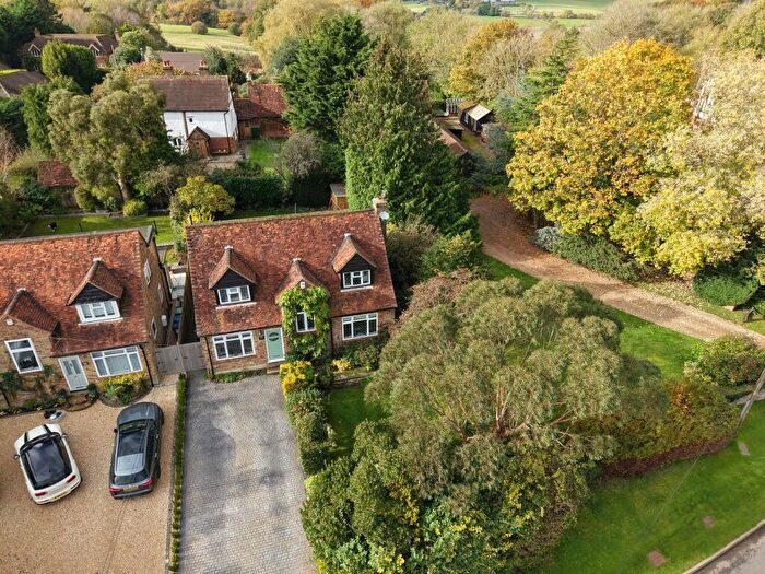 4 Bedroom Detached House For Sale In Village Road, Coleshill, Amersham, HP7