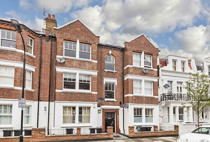 2 Bedroom Flat To Rent In Vera Road, Fulham, SW6