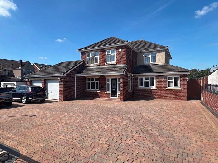4 Bedroom Detached House For Sale In Willow Road, Hanham, Bristol, BS15