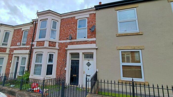 3 Bedroom Flat To Rent In Joan Street, Benwell, Newcastle Upon Tyne, NE4