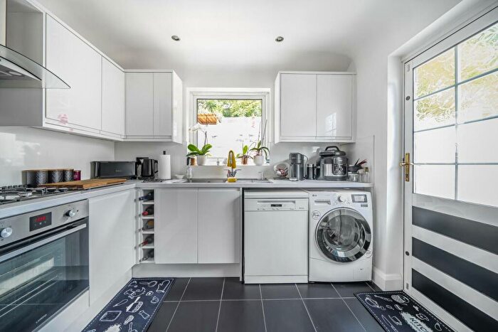 2 Bedroom Semi-Detached House For Sale In Glenhurst Rise, Crystal Palace, SE19