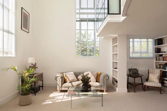2 Bedroom Duplex For Sale In Manor Gardens, Holloway, London, N7