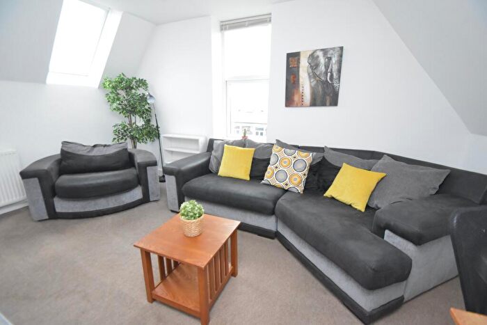 1 Bedroom Flat To Rent In Woodville Road, Cathays, Cardiff, CF24