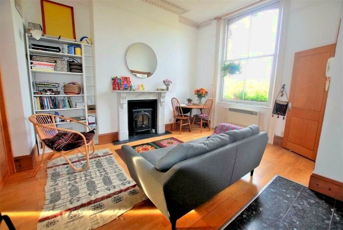 1 Bedroom Flat To Rent In Bridport Place, London, N1