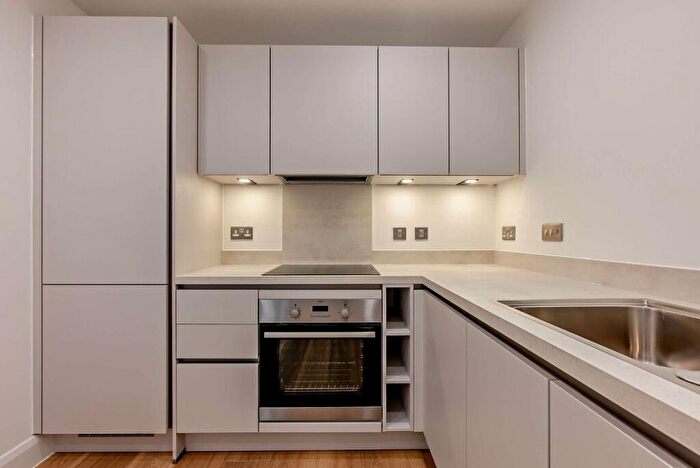 1 Bedroom Flat To Rent In Pegasus Way, Haddenham, HP17