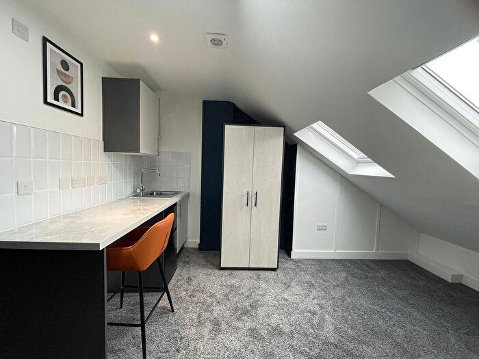 1 Bedroom Studio To Rent In Clarendon Road, Luton, Bedfordshire, LU2