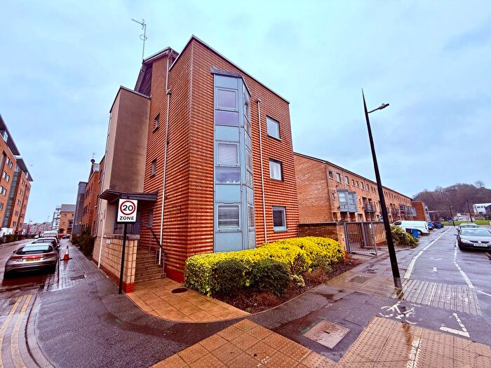 2 Bedroom Flat To Rent In Patteson Road, Ipswich, IP3