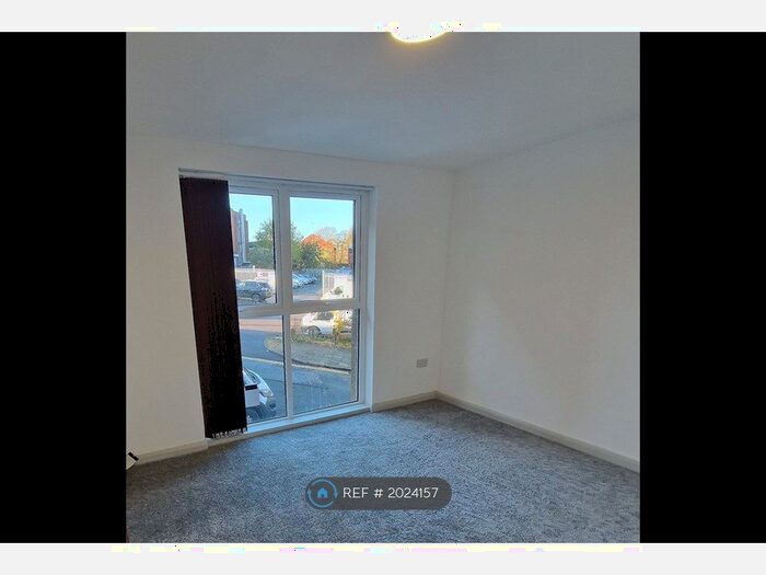 1 Bedroom Flat To Rent In Drake Street, Rochdale, OL16