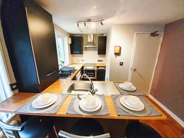 6 Bedroom End Of Terrace House To Rent In Norfolk Park Road, Sheffield, S2