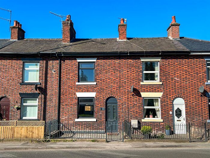 2 Bedroom Terraced House For Sale In Macclesfield Road, Leek, ST13