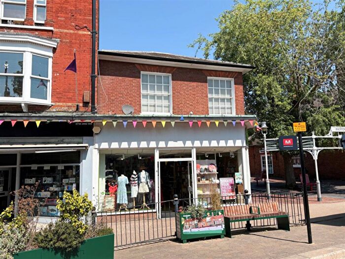 1 Bedroom Flat To Rent In High Street, Leighton Buzzard, LU7