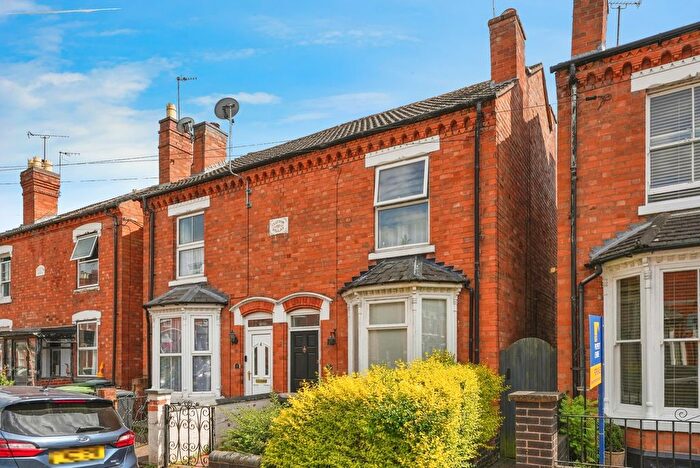 2 Bedroom Terraced House For Sale In Nelson Road, Worcester, Worcestershire, WR2
