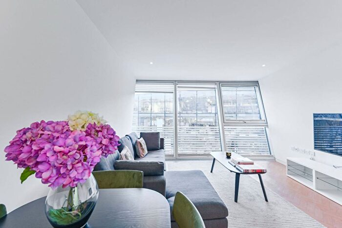 2 Bedroom Flat To Rent In Albion Riverside, Battersea, London, SW11