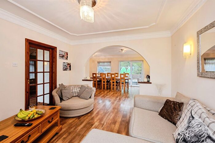 5 Bedroom Detached House For Sale In Gnoll Road, Godrergraig, Swansea, SA9