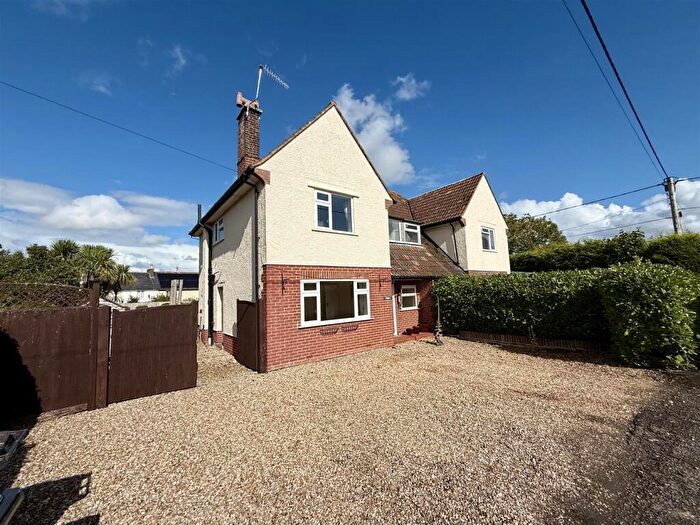 3 Bedroom Semi-Detached House For Sale In Townsend, Sturminster Marshall, Wimborne, BH21
