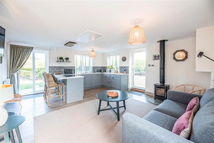1 Bedroom Semi-Detached House To Rent In Watering Ln, Snape Watering, IP17