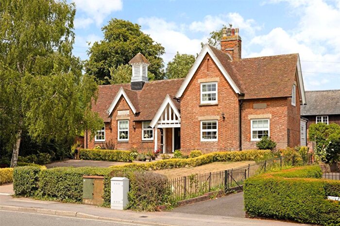 4 Bedroom Detached House For Sale In The Green, Bearsted, Maidstone, Kent, ME14