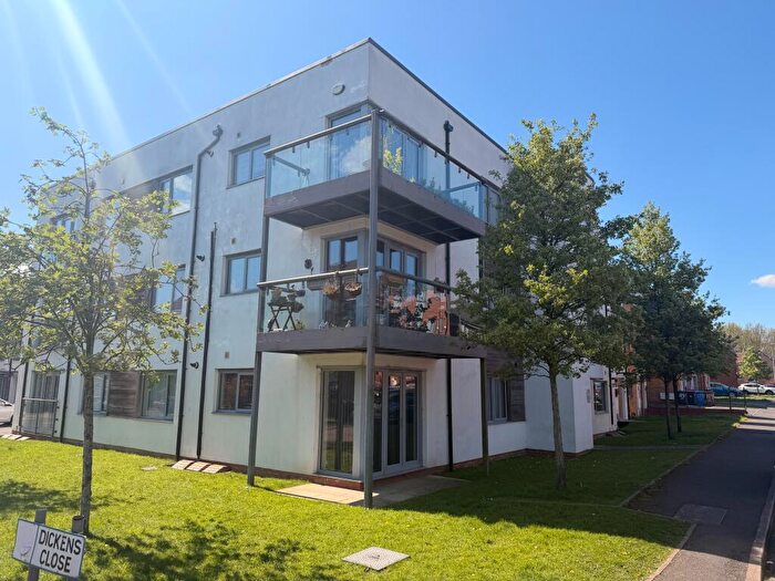 2 Bedroom Flat To Rent In Christie Lane, Salford, M7