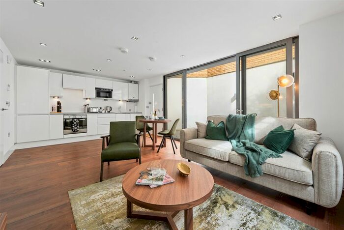 1 Bedroom Flat To Rent In Cumberland Road, Kew, Richmond, TW9