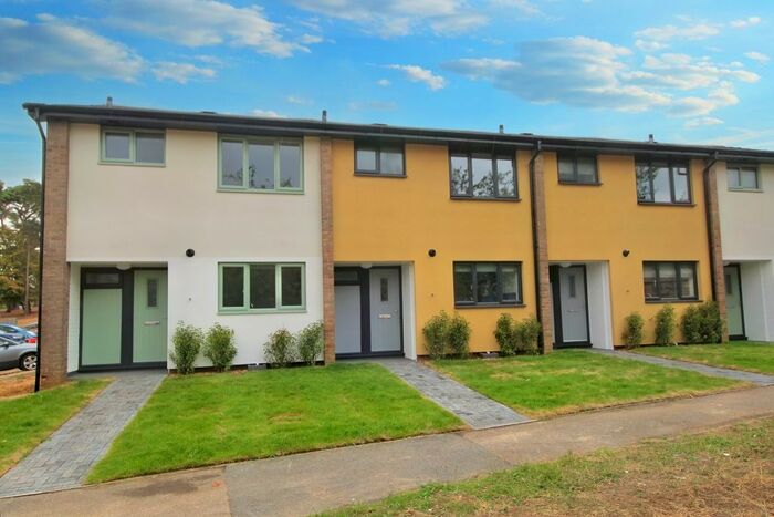 3 Bedroom End Of Terrace House To Rent In Essex Road, Bordon, Hampshire, GU35