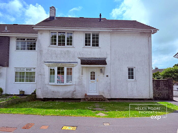 4 Bedroom Semi-Detached House For Sale In Uphill Close, Ivybridge, Devon, PL21