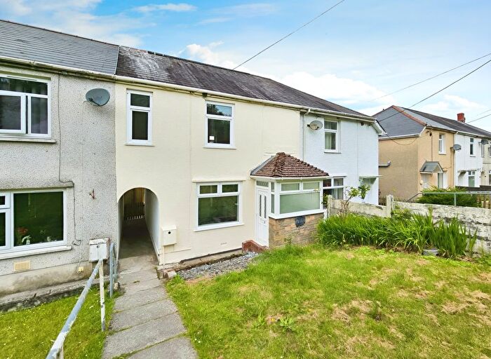 3 Bedroom Property To Rent In Dulais Road, Seven Sisters, Neath, SA10