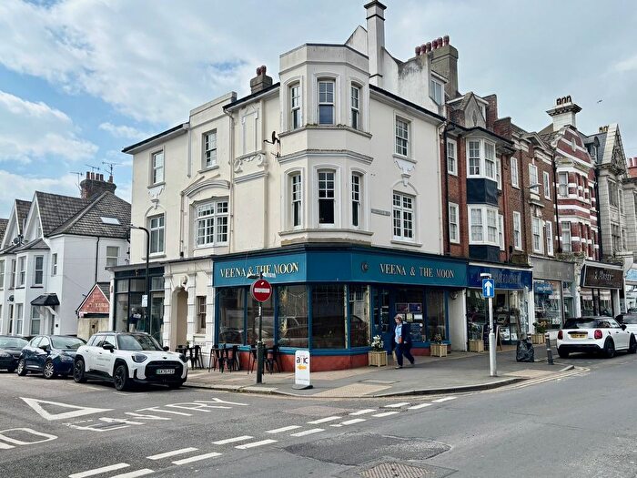 2 Bedroom Flat For Sale In Wilton Road, Bexhill On Sea, TN40