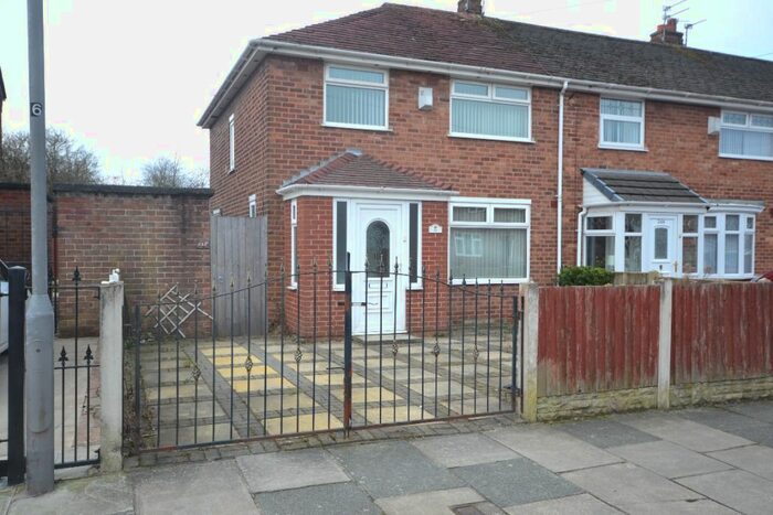 3 Bedroom Semi-Detached House To Rent In Pennine Drive, St Helens, WA9