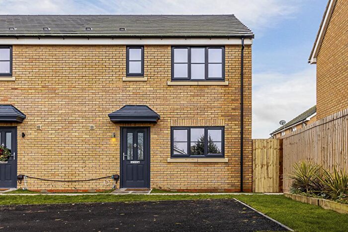 3 Bedroom Semi-Detached House To Rent In Lime Walk, Long Sutton, PE12