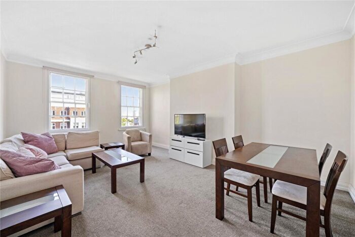 2 Bedroom Flat To Rent In Eyre Court, - Finchley Road, NW8