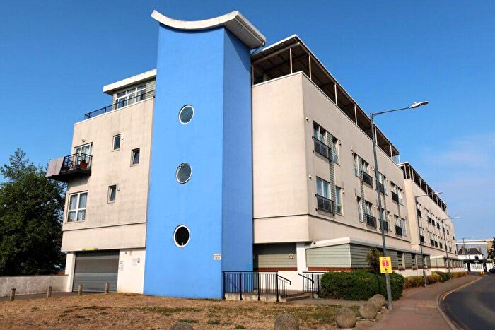 1 Bedroom Flat To Rent In Venture Court, Canal Road, Gravesend, - Bedroom Apartment, DA12