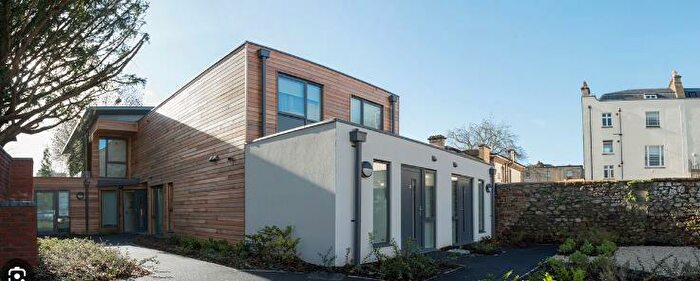 2 Bedroom Flat To Rent In Tyndalls Park Road, Bristol, BS8