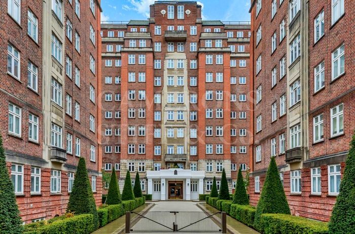 Studio To Rent In Hall Road, London, NW8