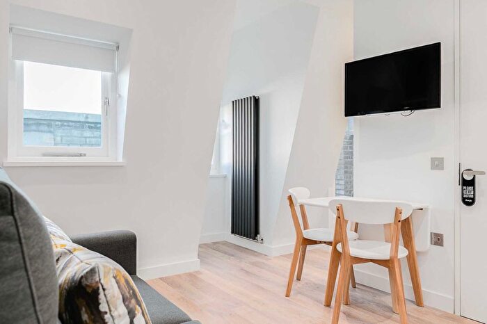 Studio To Rent In Porchester, Bayswater, London, W2